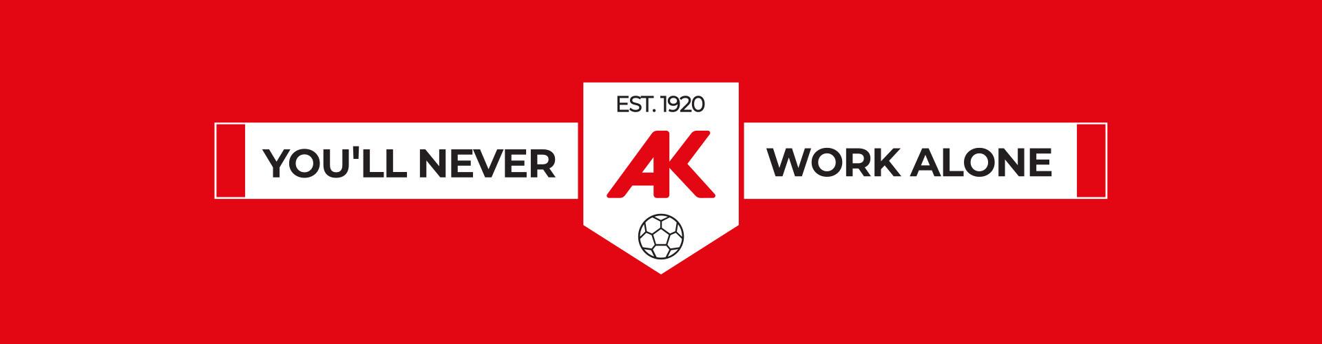 Einem Fu&szlig;ballverein nachempfundenes Wimpel-Logo der AK in rot-wei&szlig; mit der Aufschrift: "You'll never work alone. AK est. 1920"