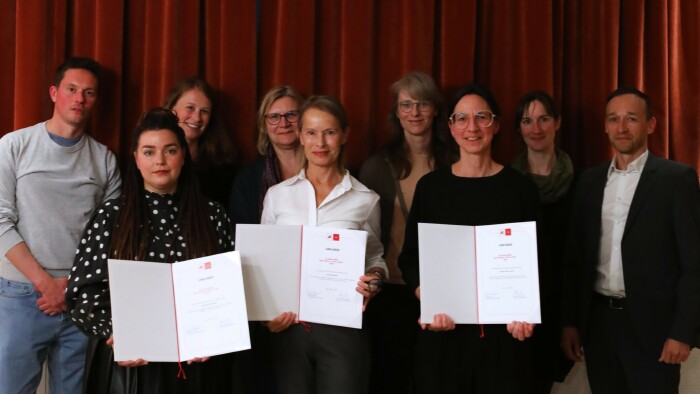 Aus 180 Einreichungen w&auml;hlte die Jury drei Texte aus.